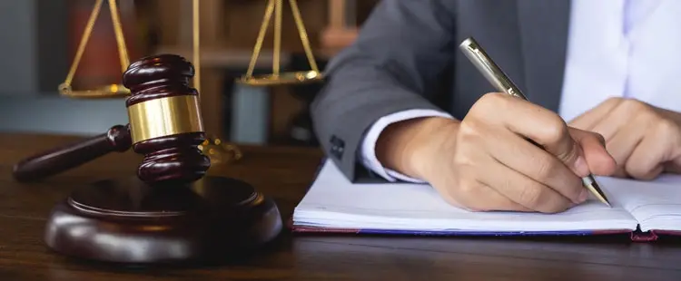 Faire appel à un avocat pour négocier son bail commercial