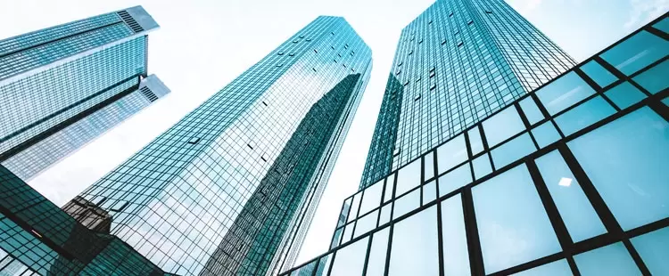 Apport de droits sociaux à une société holding : comment fonctionne le report d’imposition ?