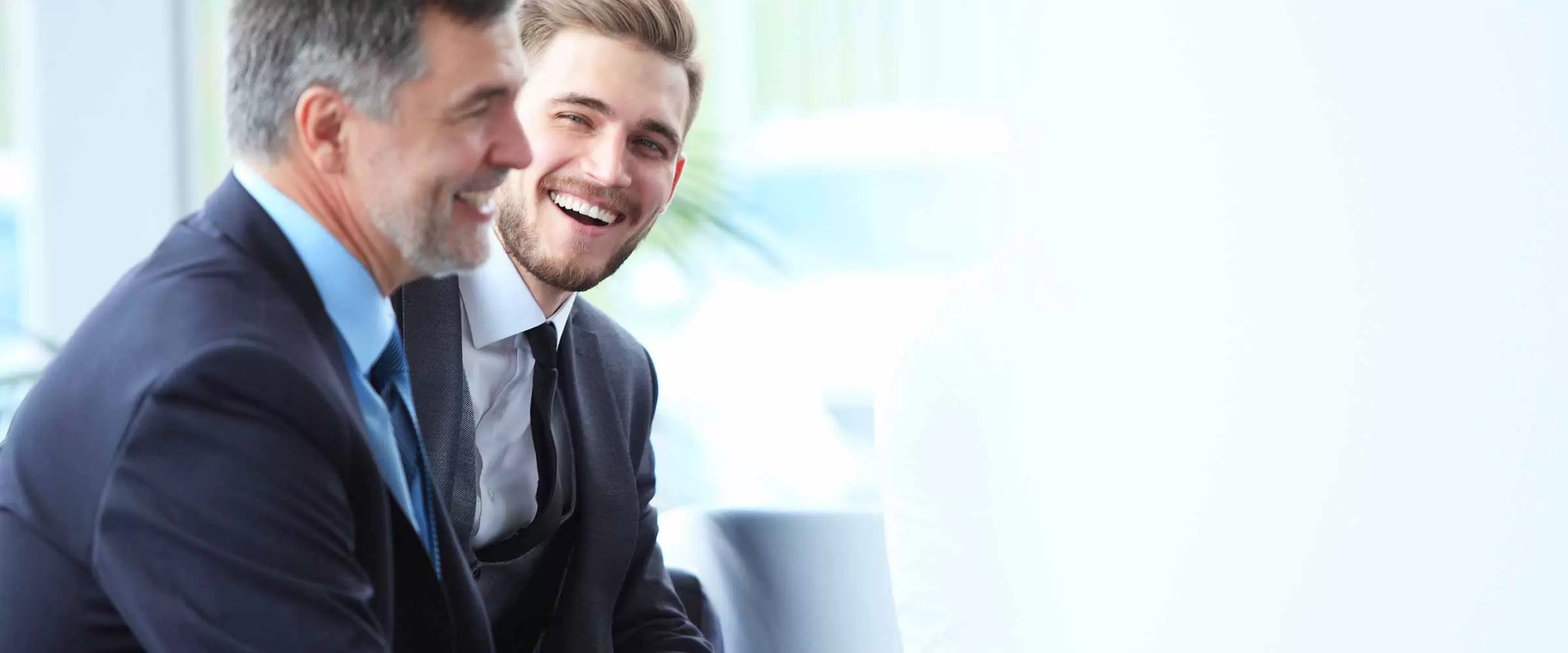 Faut-il s'installer seul ou à plusieurs dans son office notarial ?