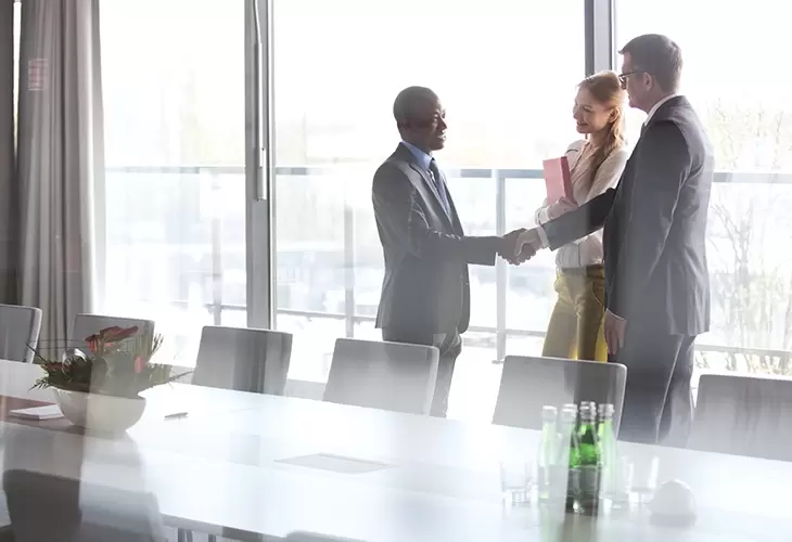 Rachat de société et société holding